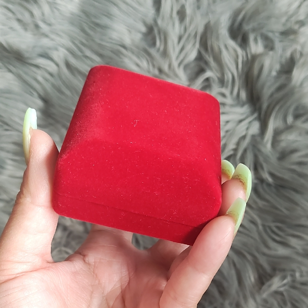 Vintage velvet Jewelry Box